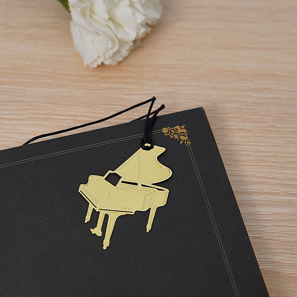 

PandaHall Brass Bookmarks with Tassel, Musical Note Bookmark for Music Lover, Golden, Piano, Packing: 116x56mm Brass Piano