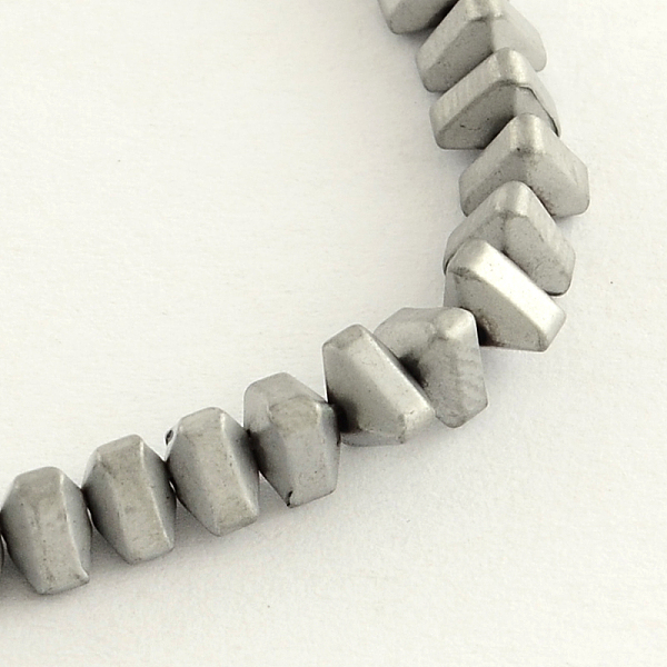 

PandaHall Electroplate Non-magnetic Synthetic Hematite Beads Strands, Matte Style, Triangle, Platinum Plated, 3x3x2mm, Hole: 0.5mm, about...