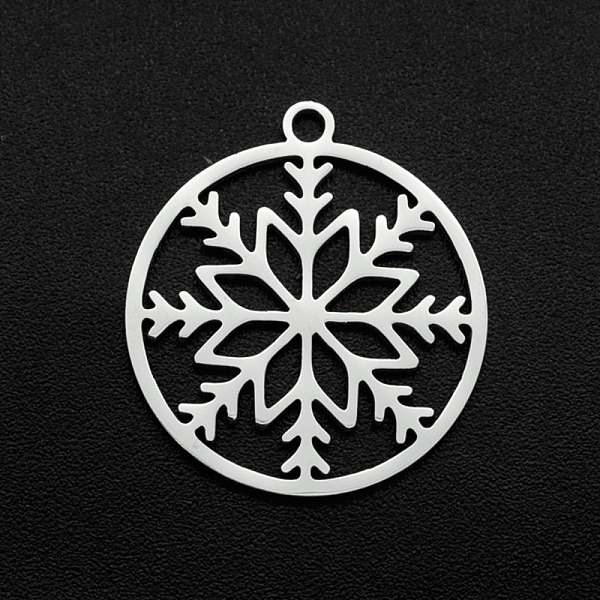 

PandaHall Christmas 201 Stainless Steel Pendants, Laser Cut, Ring with Snowflake, Stainless Steel Color, 22x20x1mm, Hole: 1.6mm 201...