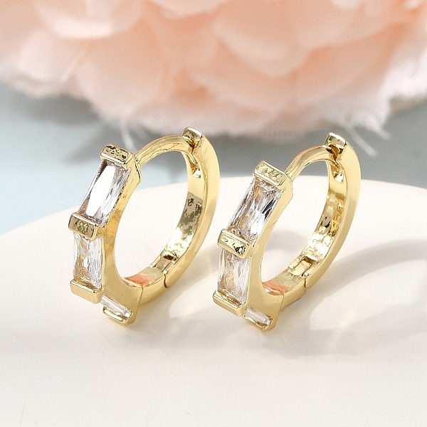 Boucles d'oreilles créoles en laiton pavé de zircones cubiques
