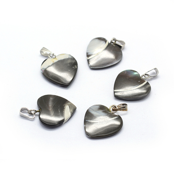 

PandaHall Shell Pendants, with Brass Findings, Heart, Dyed, Platinum, 17~19x14~15x3~5mm, Hole: 2x5mm Shell Heart