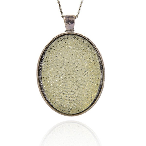 

PandaHall Antique Silver Tone Alloy Resin Pendants, Oval Necklace Pendants, Beige, 49x33x10mm, Hole: 4x5mm Alloy+Resin Oval Yellow