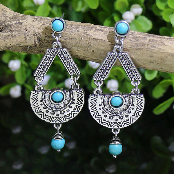 

PandaHall Elegant and Stylish Turquoise Earrings with Unique Personality Charm Acrylic Half Round