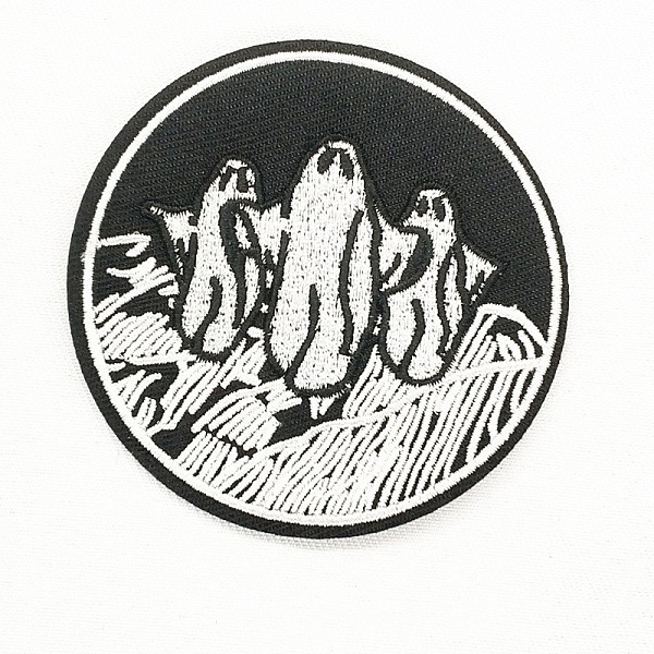 PandaHall Computerized Embroidery Cloth Iron on/Sew on Patches, Costume Accessories, Appliques, Flat Round, Black & White, 71mm Cloth Flat...