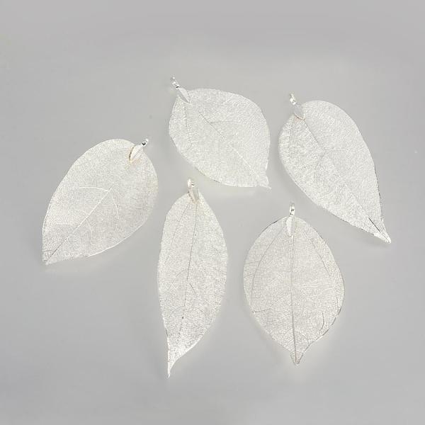 

PandaHall Electroplated Natural Leaf Big Pendants, with Iron Findings, Silver Plated, 55~85x25~40x1mm, Hole: 3x6mm Iron Leaf