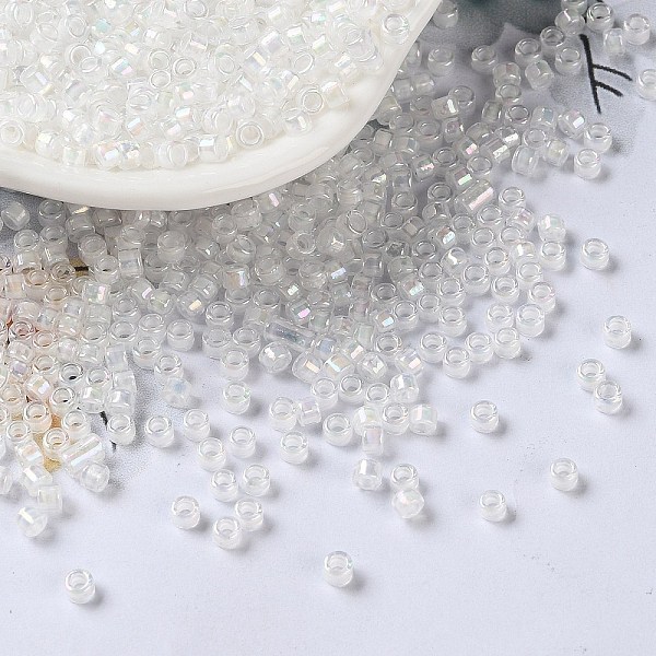 

PandaHall Glass Seed Beads, Opaque Colours Rainbow, Cylinder, WhiteSmoke, 2.5x2mm, Hole: 1.4mm Glass White