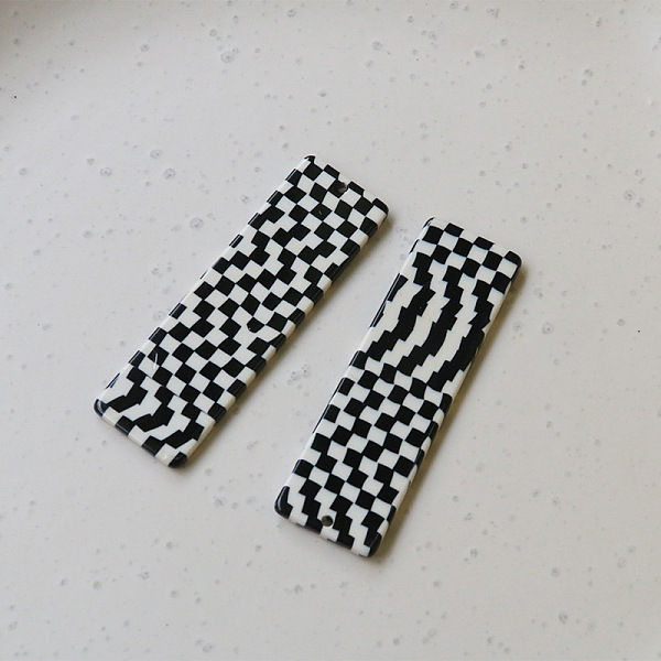 

PandaHall Acrylic Plaid Charm, Tartan Print Pendant for Jewelry Earring Making Crafts, Rectangle, 65x20mm, Hole: 1.3mm Acrylic Rectangle