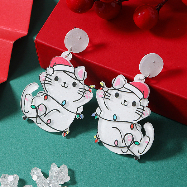 ホリデーシーズンのお祝いにぴったりのクリスマス アクリル スタッド イヤリング