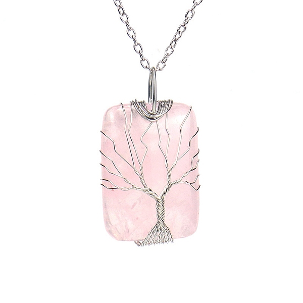 Ожерелье с подвеской из натурального розового кварца и латунными цепочками