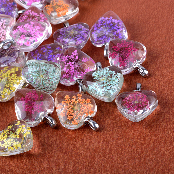 

PandaHall Heart Alloy Glass Pendants, Cadmium Free & Lead Free, with Dried Flower Inside, Platinum, 27~28x20x11~12mm, Hole: 4.5x2.5mm..., Multicolor