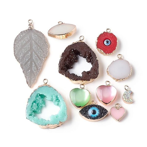 

PandaHall Resin Pendants, Mixed Shapes, Mixed Color, 14.5~57x8~27x3.5~4mm, Hole: 1.8mm Resin Mixed Shapes Multicolor