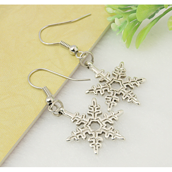 

PandaHall Tibetan Style Snowflake Earrings, with Tibetan Style Pendant and Brass Earring Hook, Antique Silver, 44mm Alloy Silver