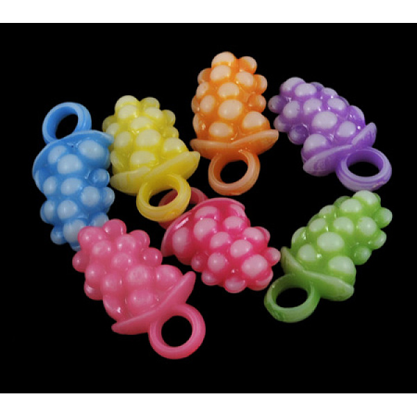

PandaHall Acrylic 3D Grape Charms, Craft Style, Mixed Color, 19.5mm long, 10.5mm wide, 6mm thick, hole: 3.5mm, about 1666pcs/500g Acrylic..., Multicolor
