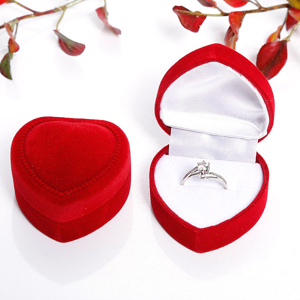 

PandaHall Velvet Ring Boxes, for Wedding, Jewelry Storage Case, Heart, Red, 4.8x4.8x3.5cm Velvet Heart Red