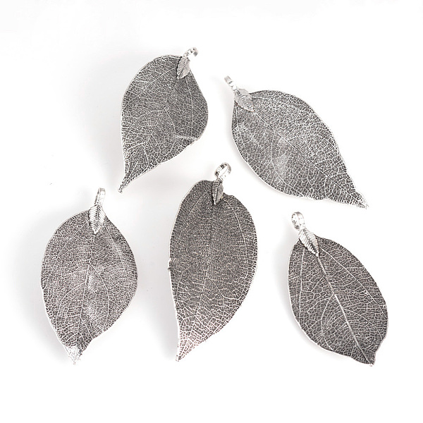 

PandaHall Electroplated Natural Leaf Big Pendants, with Iron Findings, Antique Silver Plated, 50~80x20~35x1mm, Hole: 3x6mm Iron Leaf