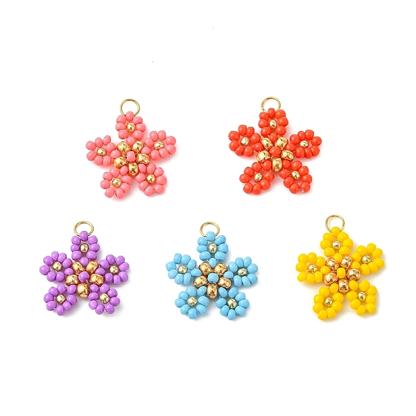 Breloques en forme de fleurs perlées