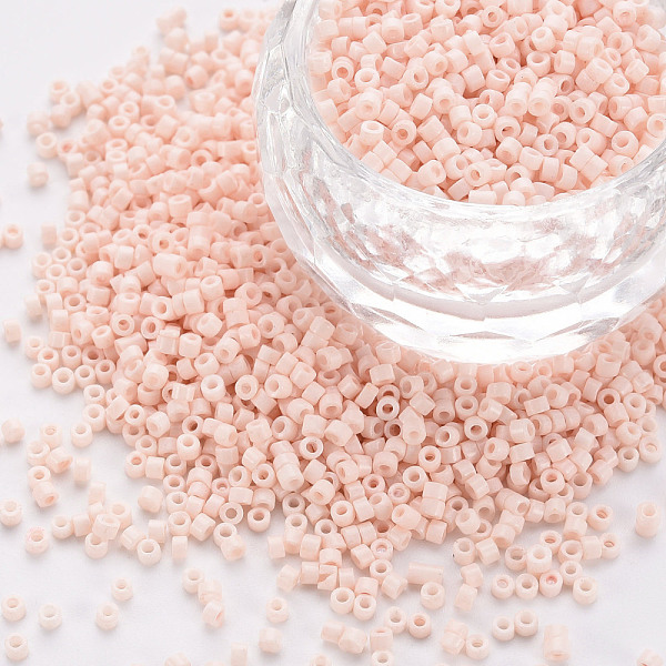 

PandaHall Glass Cylinder Beads, Seed Beads, Baking Paint, Round Hole, Misty Rose, 1.5~2x1~2mm, Hole: 0.8mm, about 45000pcs/bag, about...