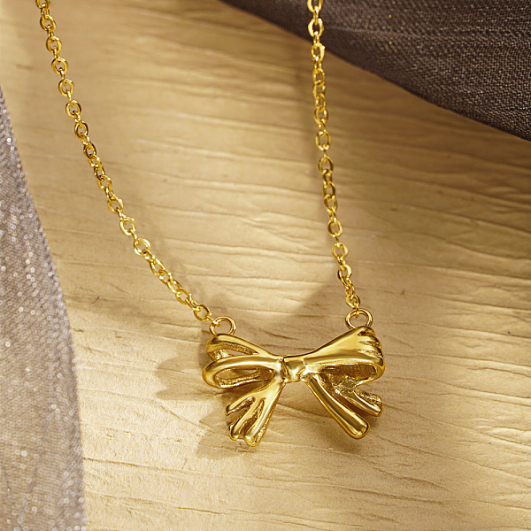 

PandaHall Sweet Stainless Steel Butterfly Pendant Necklace for Women's Daily Wear Stainless Steel