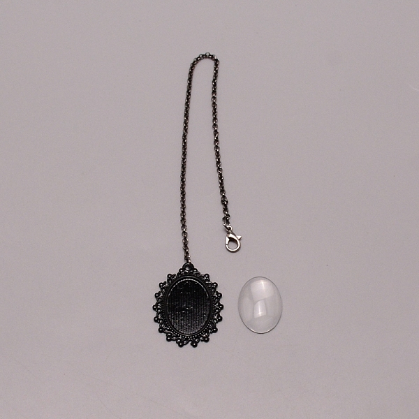 

PandaHall DIY Locket Pendant Making Kit, Including Alloy Pendants Settings, Glass Findings, Gunmetal, Settings: 255x2.5x2.5mm, 1pc/set Alloy