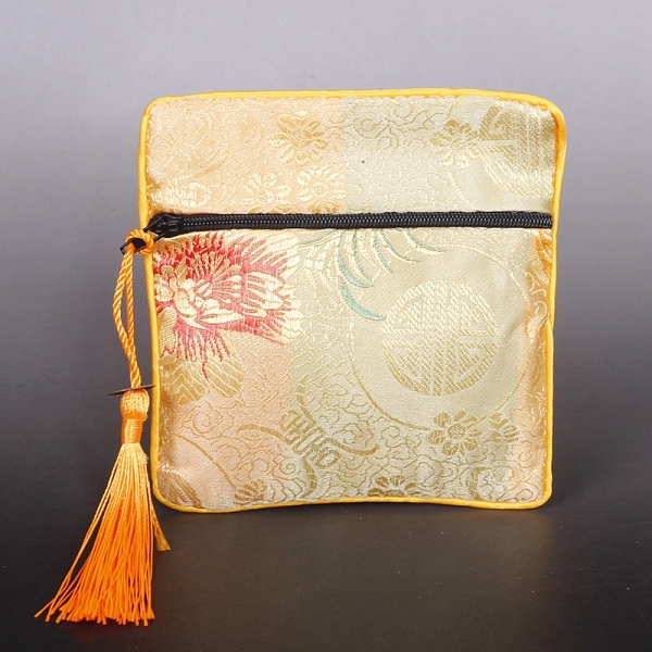 

PandaHall Square Chinese Style Cloth Tassel Bags, with Zipper, for Bracelet, Necklace, Light Yellow, 11.5x11.5cm Cloth Square