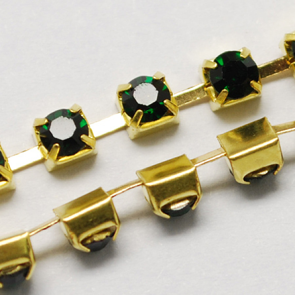 

PandaHall Brass Rhinestone Strass Chains, Rhinestone Cup Chain, 1440pcs rhinestone/bundles, Grade A, Emerald, 3.5mm, about 29.52 Feet..., Green