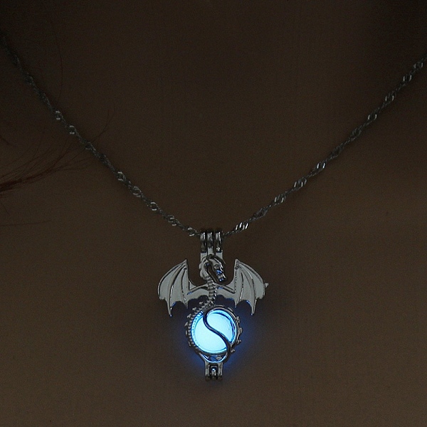 

PandaHall Luminous Alloy Pendants, Necklace, Halloween, Dragon/Skull/Horse/Gun, Blue, 17.72 inch(45cm) Alloy Dragon Blue