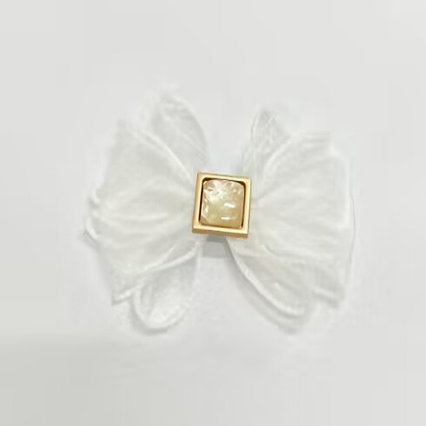 

PandaHall Polyester Tulle Bowknot Shoe Decorations, Detachable Shoe Buckle Clips, with Light Gold Plated Iron Findings, White, 99x108x13mm...