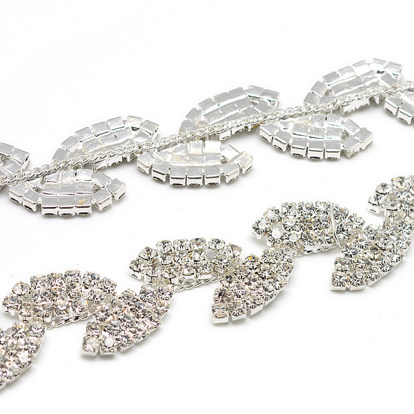 

PandaHall Brass Glass Rhinestone Chains, with Spool, Rhinestone Cup Chain, Crystal, Silver Color Plated, 15~16x3mm, about 5yards/roll...