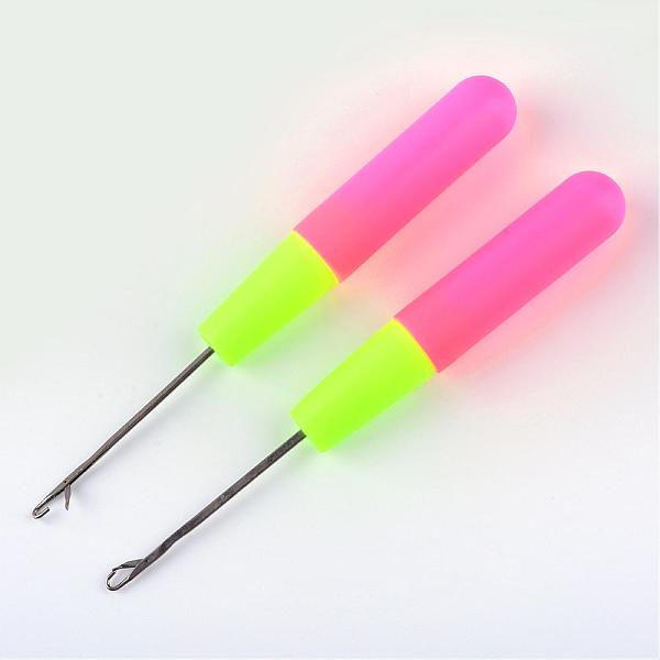 

PandaHall Platinum Tone Plastic Handle Steel Crochet Hooks Needles, Deep Pink, 157x18mm, pin: 1mm Plastic Pink