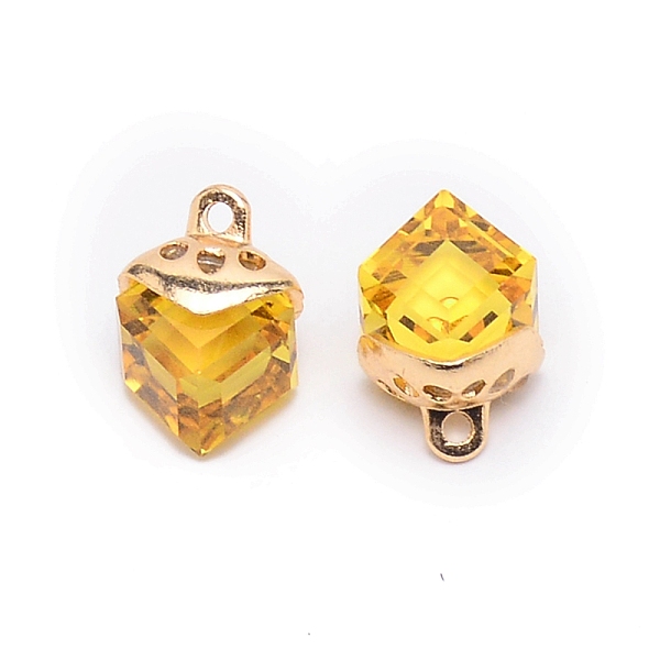 

PandaHall Glass Charms, with Alloy Finding, Cube, Smoked Topaz, 15x10x10mm, Hole: 1.6mm Alloy+Glass Cube Yellow