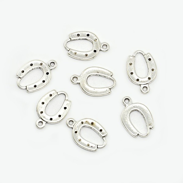 

PandaHall Tibetan Style Alloy Horseshoe Pendants, Antique Silver, Lead Free and Cadmium Free, 17.5x11x3mm, Hole: 1.5mm Alloy Others