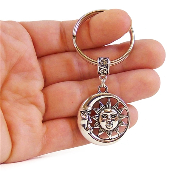 

PandaHall Alloy Keychain, Sun with Moon, Antique Silver, 7~9cm Alloy Sun