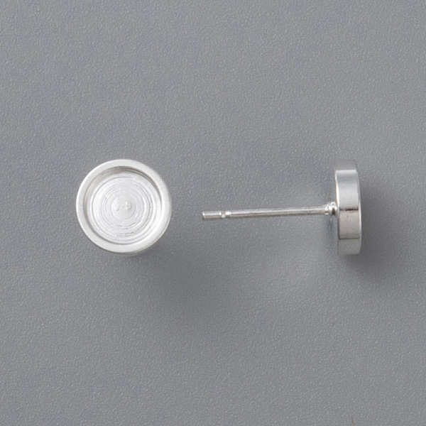 

PandaHall 304 Stainless Steel Stud Earring Findings, Flat Round, Silver, Tray: 6mm, 13x8x2mm, Pin: 0.8mm. 304 Stainless Steel Flat Round