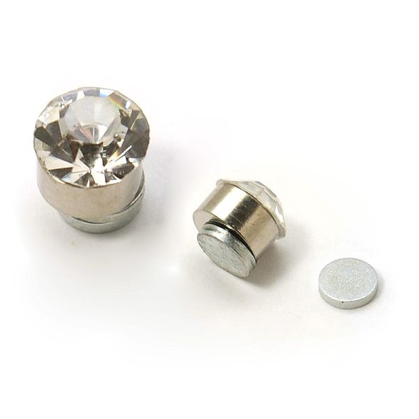 

PandaHall Stainless Steel Magnetic Ear Studs with Rhinestone, Flat Round, Crystal, about 7mm in diameter, 6mm thick, 12pairs/board..., Clear