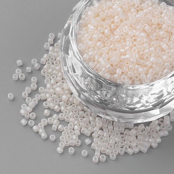 

PandaHall Baking Paint Cylinder Seed Beads, Uniform Size, Matte Style, Creamy White, 1~1.5x1.5~2mm, Hole: 0.5mm, about 50g/bag, about...