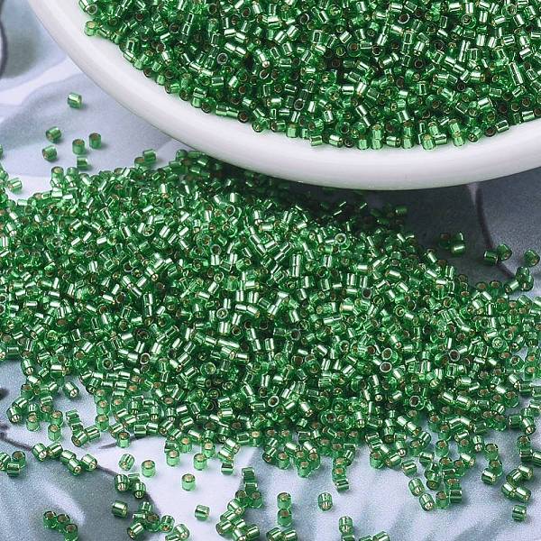 

PandaHall MIYUKI Delica Beads Small, Cylinder, Japanese Seed Beads, 15/0, (DBS0046) Silverlined Green, 1.1x1.3mm, Hole: 0.7mm, about...