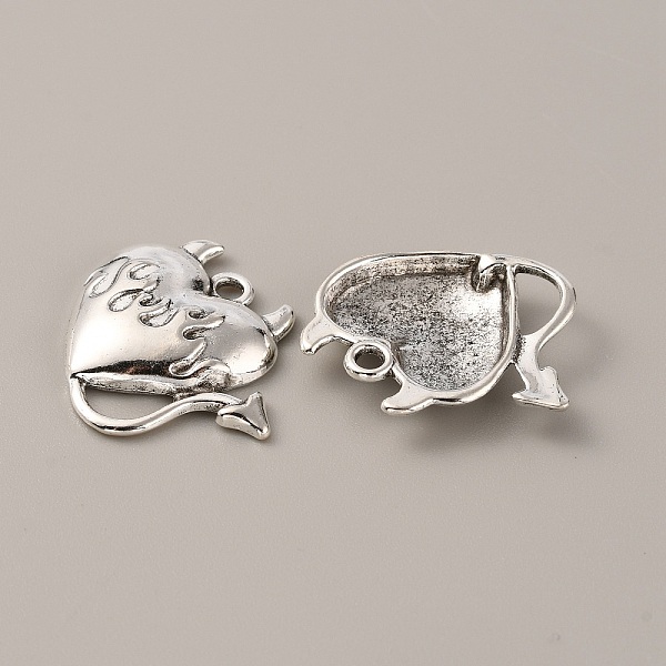 

PandaHall Gothic Tibetan Style Alloy Pendants, Antique Silver, Heart Pattern, 24x27x4.5mm, Hole: 2mm Alloy Heart