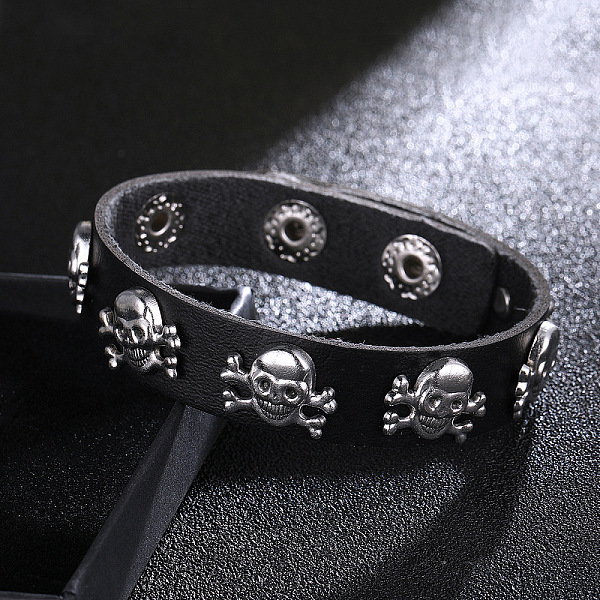 

PandaHall Leather Cord Bracelets, Skull Rivets Bracelets, Black, 9-1/2 inch(24.2cm) Leather Skull Black