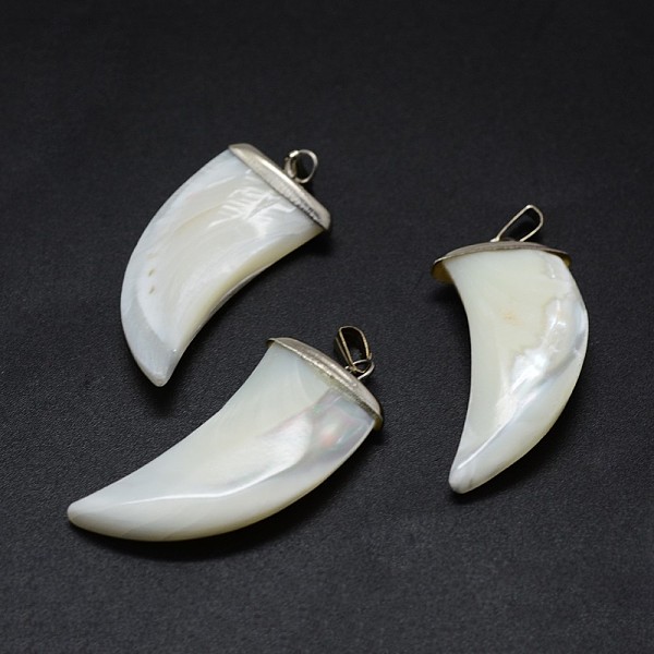 

PandaHall Shell Pendants, with Brass Findings, Scabbard, Platinum, 35~36x15~16x3~5mm, Hole: 2x5mm Shell Others