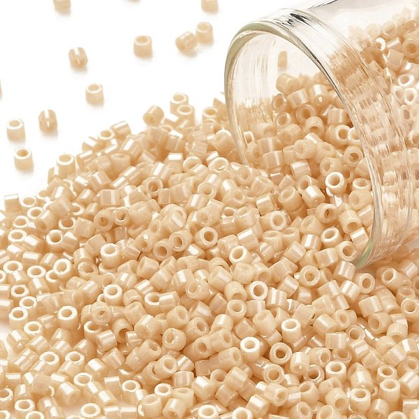 

PandaHall Cylinder Seed Beads, Opaque Colours Luster, Uniform Size, Wheat, 2x1.5mm, Hole: 0.8mm, about 888pcs/10g Glass Orange