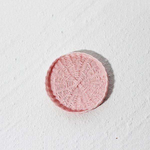 

PandaHall Miniature Braided Resin Plate Ornaments, Micro Landscape Home Dollhouse Accessories, Simulation Prop Decorations, Pink, 42x5mm...