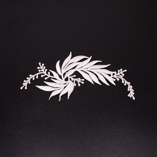 

PandaHall Flower Computerized Embroidery Cloth Iron on/Sew on Patches, Costume Accessories, Appliques, White, 170x80x0.8mm Cloth Flower...