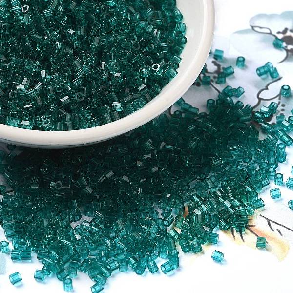 

PandaHall Transparent Glass Seed Beads, Hexagon(Two Cut), Teal, 2x1.5mm, Hole: 0.9mm Glass Cyan