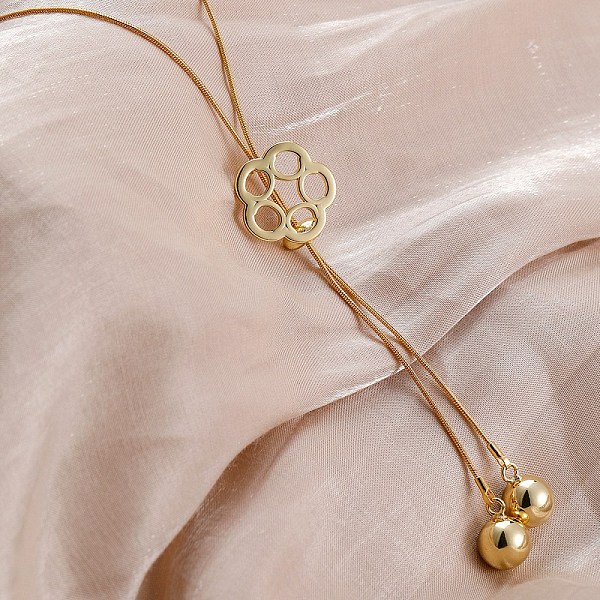 Elegant Hollow Flow… - image