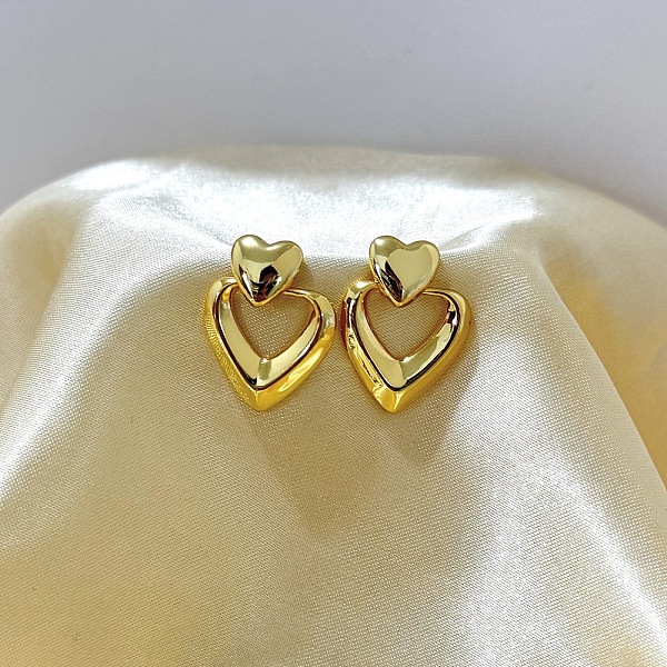 

PandaHall Fashionable Statement Style Heart Brass Stud Dangle Earrings for Women Brass Heart