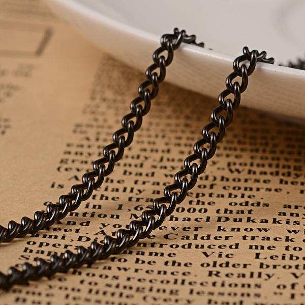 

PandaHall 304 Stainless Steel Curb Chains Twisted Chains, Unwelded, with Spool, Electrophoresis Black, 4x3x0.8mm, about 65.61 Feet(20m)/roll...