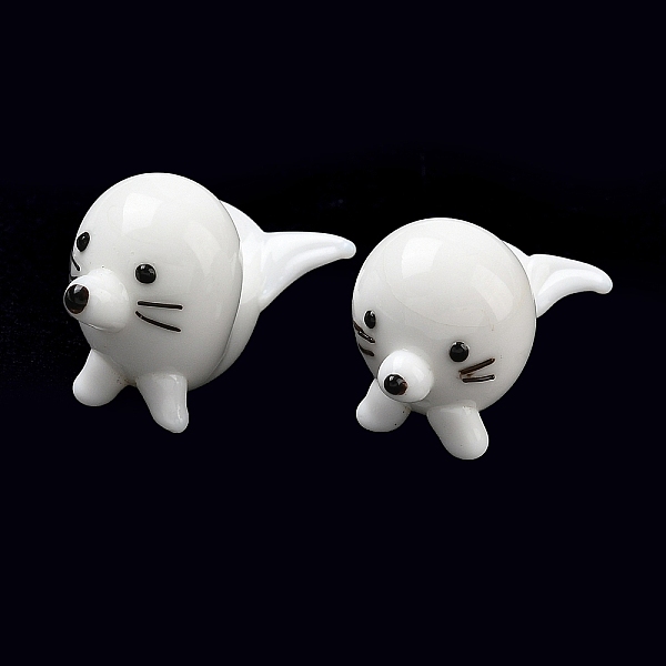 手作りのランプワークのアシカの展示装飾