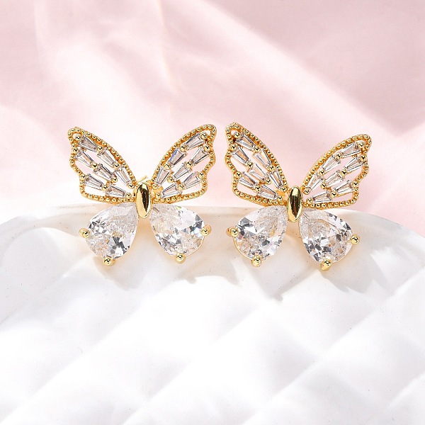 Latón micro pave aretes de circonita cúbica transparente