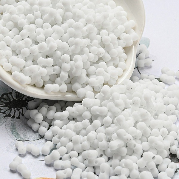 

PandaHall Macaron Color Opaque Frosted Glass Seed Beads, Peanut, White, 6x3x3mm, Hole: 1.2mm, about 4000pcs/pound Glass Peanut White
