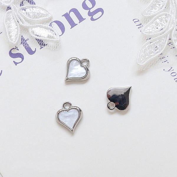 

PandaHall Opaque Resin Pendants, Heart Charms, with Platinum Tone Alloy Findings, White, 12x10mm Alloy+Resin Heart White